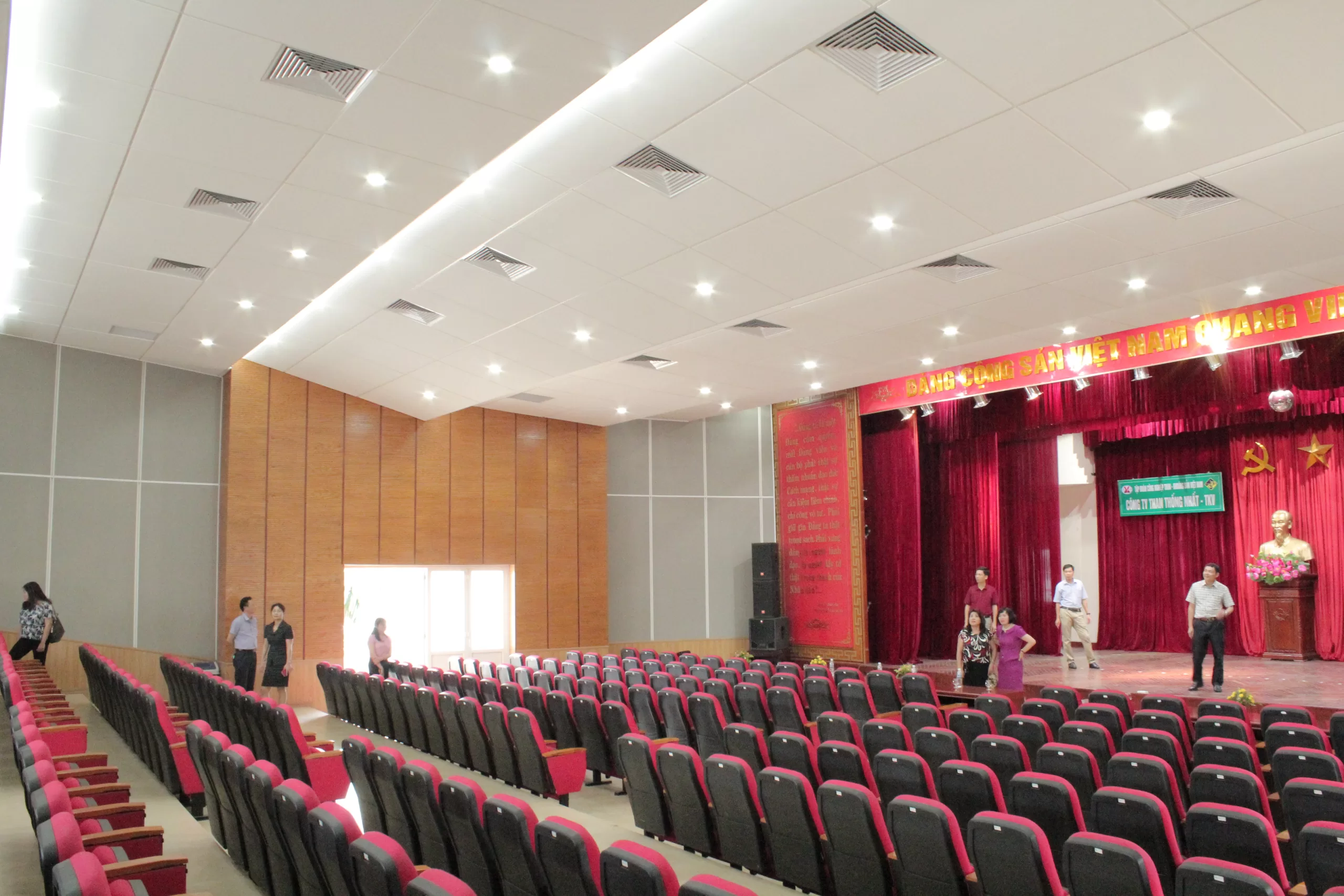 Công trình Hội trường Than Thống Nhất – TKV